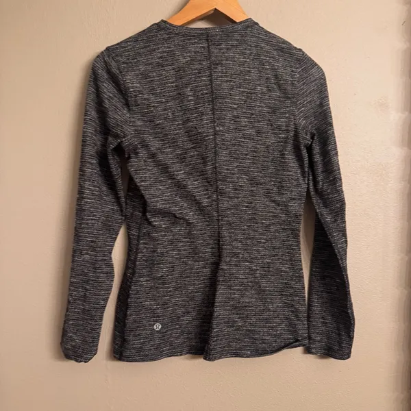 Lululemon Kitsilano‎ Black White Long Sleeve Top - Image 2