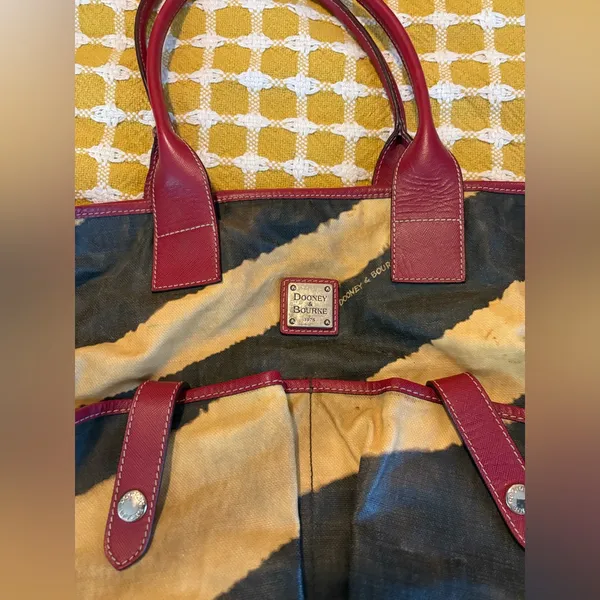 Dooney & Bourke Red and Brown Tote - Image 2
