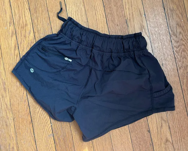 Vintage Lululemon Work It Out Shorts - Image 3