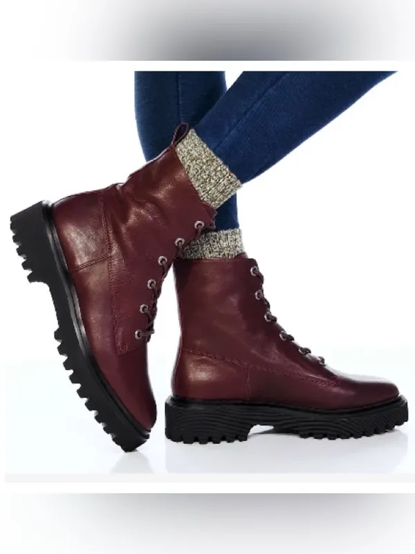 Madewell the Rayna lace up leather boots 10.5 - Image 2
