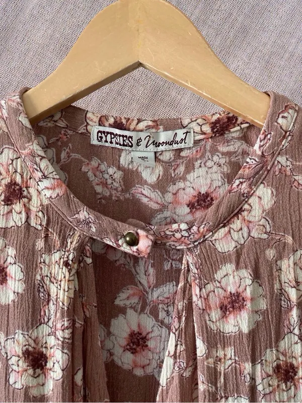 Gypsies & Moondust Floral Crinkle Sleeveless V-Neck Tank Top Brown Pink Large - Image 8