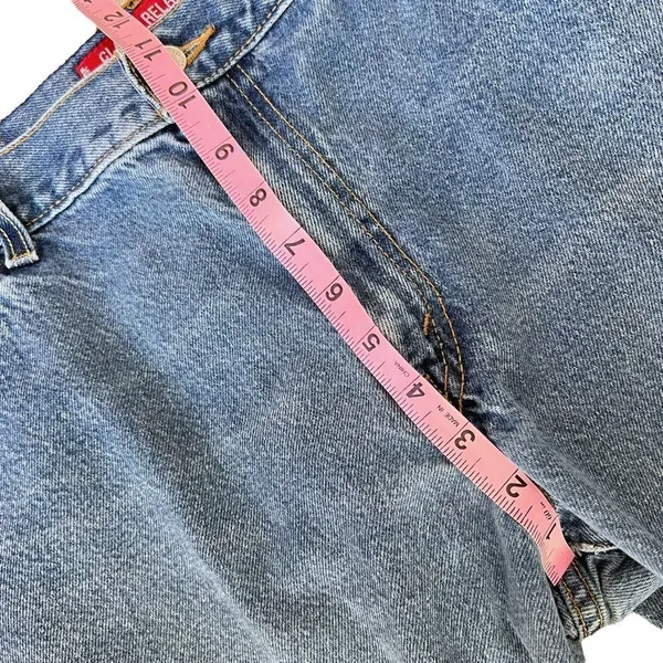 Levi’s Y2K Relaxed Fit Tapered 550 Jeans - Image 8