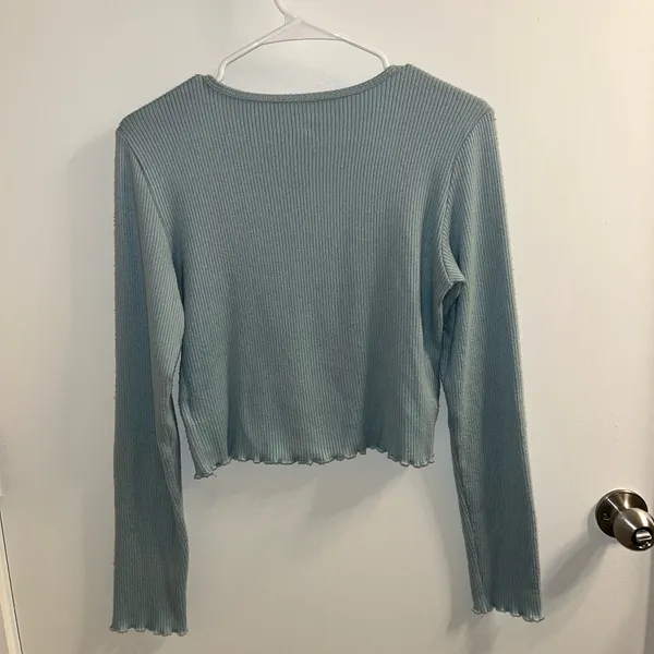 American Eagle Ribbed Green Long Sleeve  - Image 3