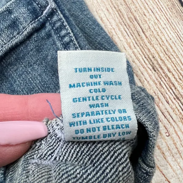 Sundance Women‎ Blue Denim Chore Jacket Mismatched Buttons Distressed Medium M - Image 9