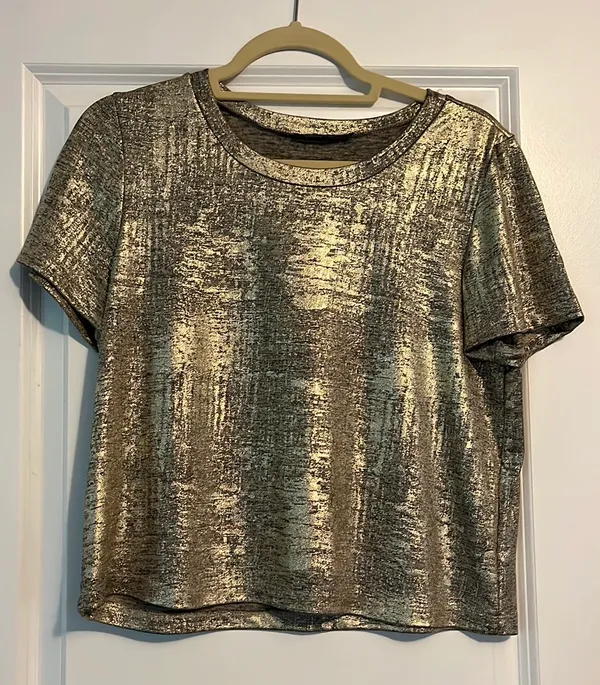 Honey Punch Pale Gold Short Sleeve Top - Image 2