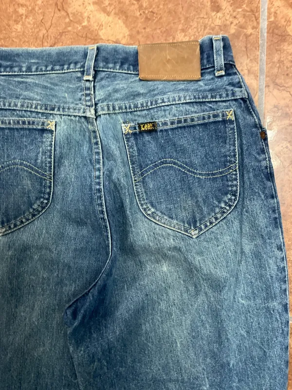 Vintage Lee high waisted straight leg jeans - Image 5