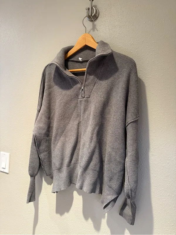 Gray Ribbed Knit Quarter Zip Sweater Mock Neck Pullover Size Medium - Image 2