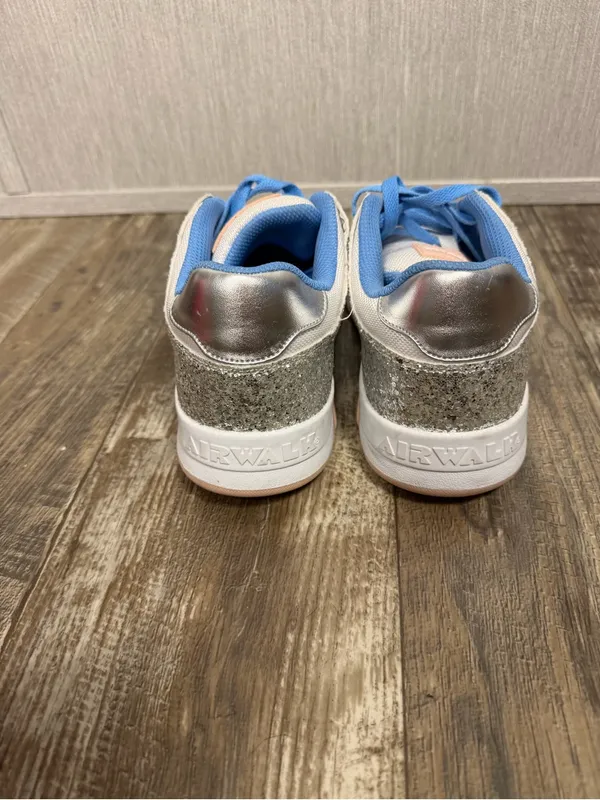 NWOB Airwalk Women’s White and Light Blue Glitter Accent Sneakers Size 9 - Image 7