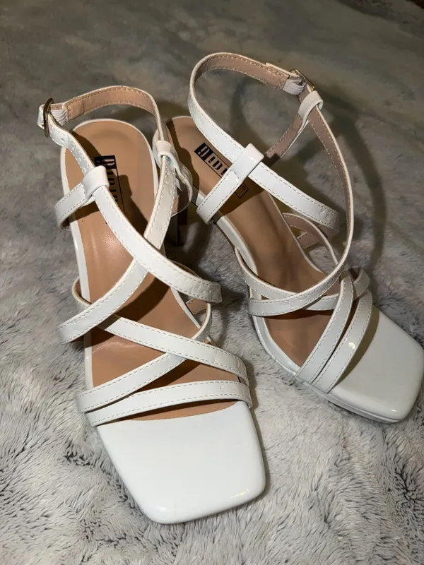 IDIFU White Patent Strappy Square - Image 4