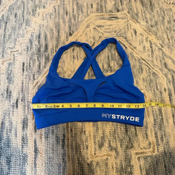 Lululemon Women’s My Stryde Blue Sport Bra Size Medium - Image 6