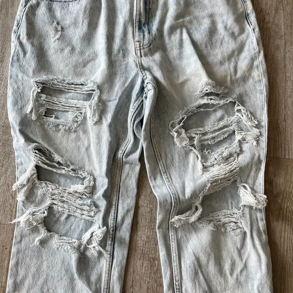 Womens Aeropostale Light Denim White Washed Mom Jeans - 14 - Image 6