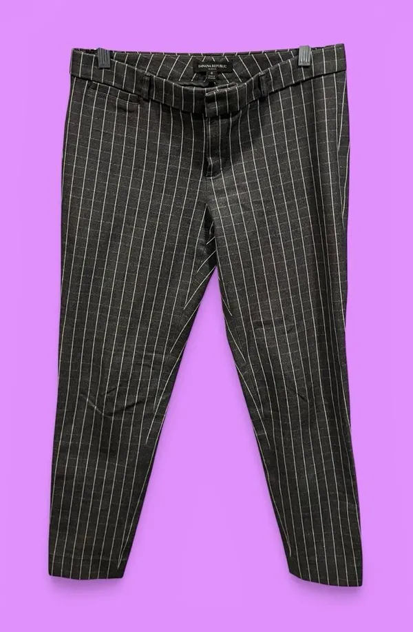 Cute charcoal gray windowpane stretchy ankle crop Banana Republic sloan pants - Image 2