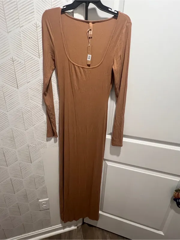 NWT SKIMS Soft Lounge Scoop Neck Maxi Dress - Camel - Image 14