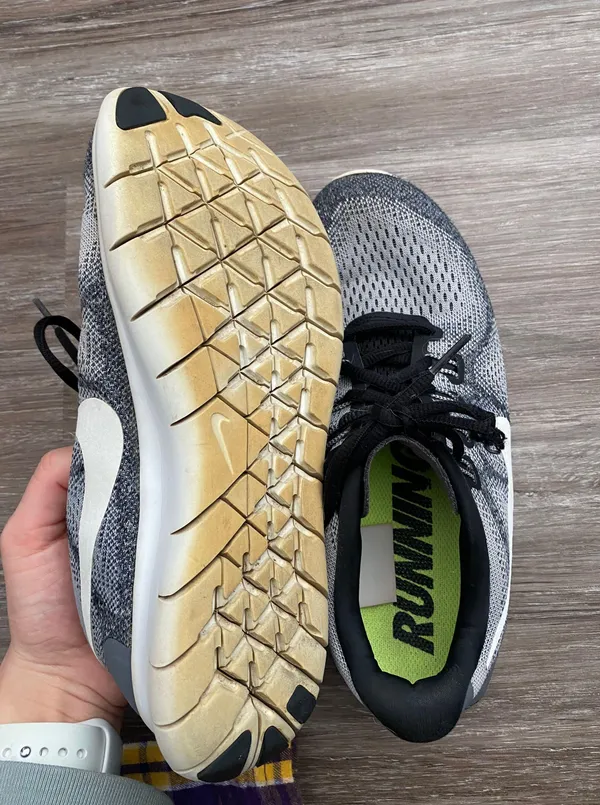 Nike running gym shoes - Image 4