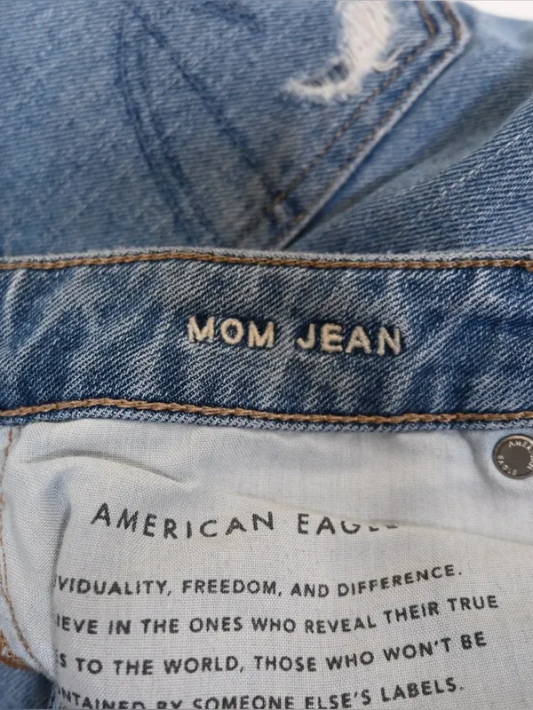 American Eagle Women's 8 Busted Knee Mom Jean - Image 10