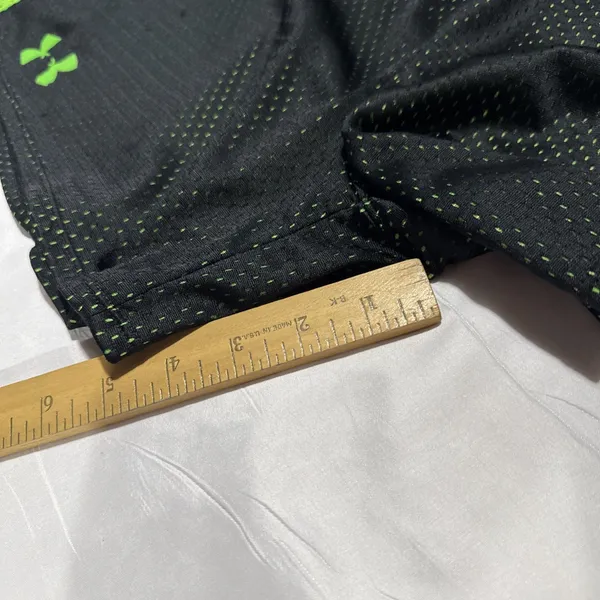 Under Armour Loose Womens Size XL Black Green Mesh Athletic Shorts - Image 3