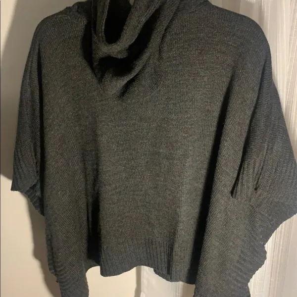 XHILARATION PONCHO-SYLE SWEATER w/ buttons & hood Size L - Image 2