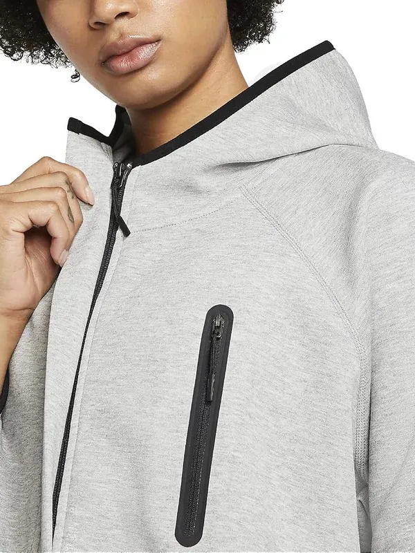 Nike Sportswear Gray Tech Fleece Cape Size Medium - Image 2