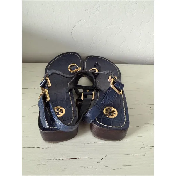 Tory Burch Leather Thong Sandals Women's 9.5 Navy Croc Embossed Gold Buckle - Image 4