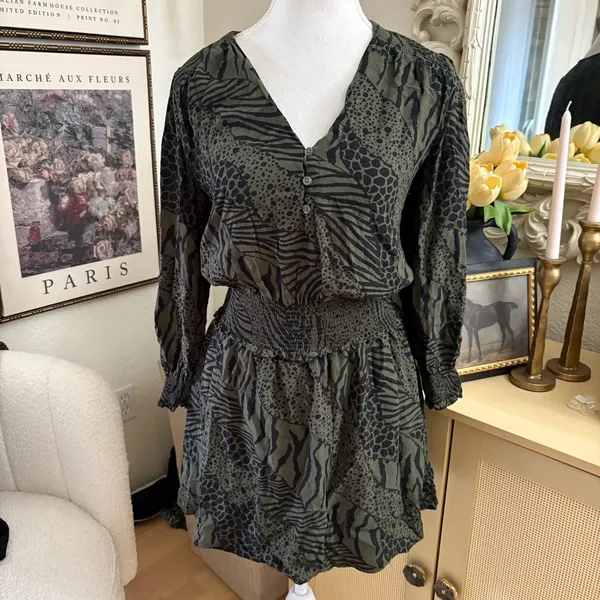 RAILS‎ Zana Olive Mixed Animal Stripe Dress Smocked Waist Size Medium - Image 3