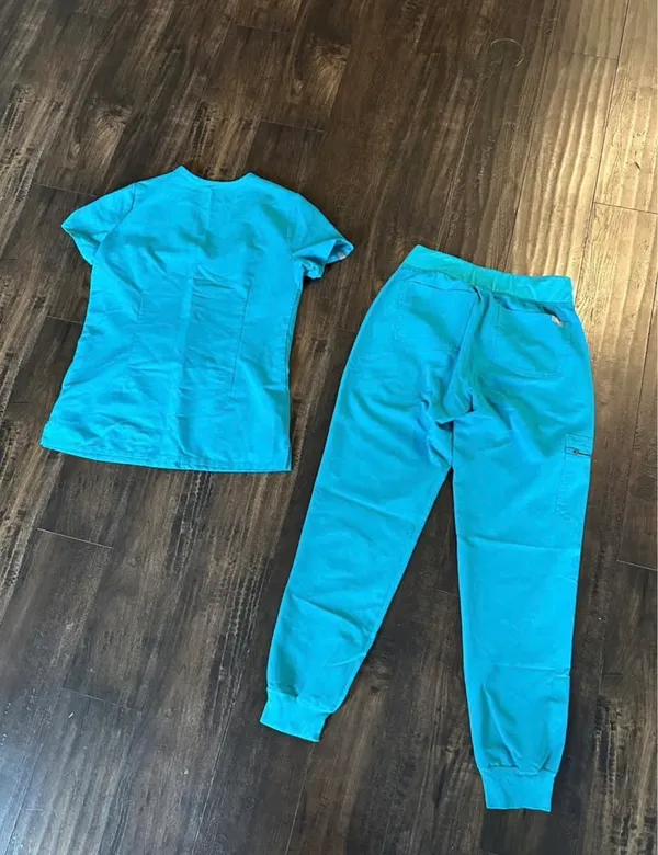 FIGS Scrub Set Jogger - Image 3