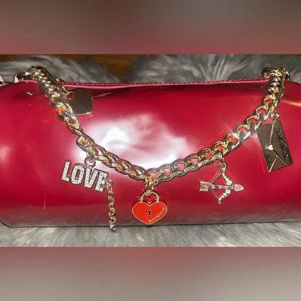 JUICY COUTURE "Loves Comes Softly" Shoulder Bag Deep Red Barrel Style With Charm - Image 5