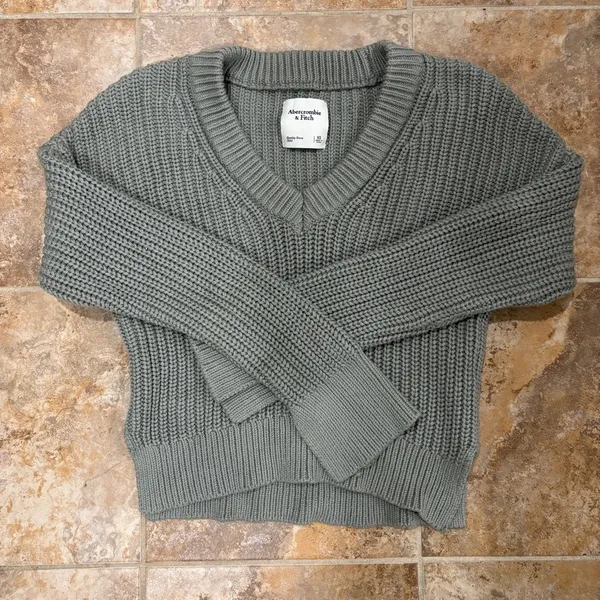 Abercrombie Chunky V-Neck Sage Green Knit Sweater - Image 2