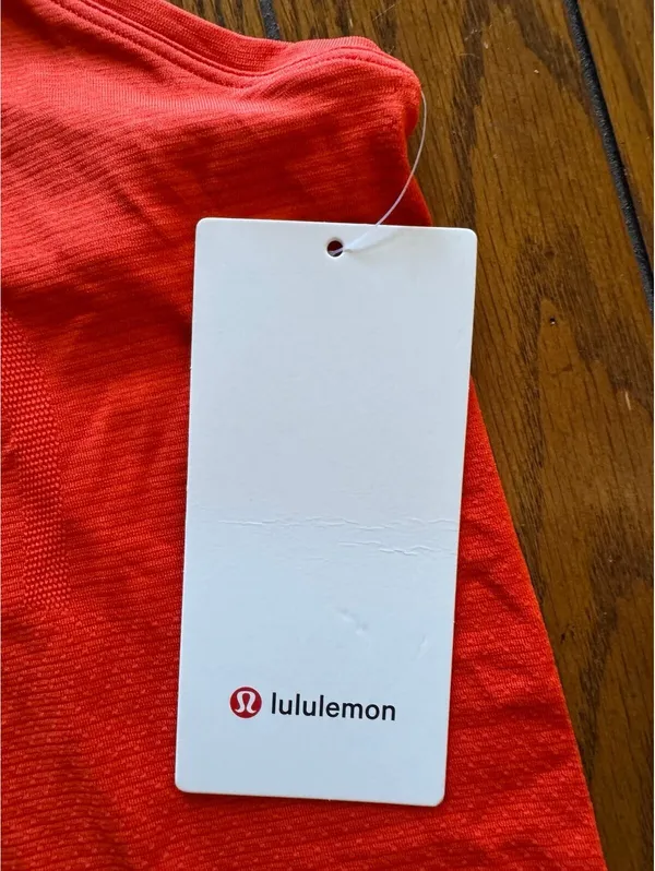 Lululemon Swiftly Tech Scoopneck Tank 2.0 Race Length Cherry Ember Size 10 NWT - Image 4