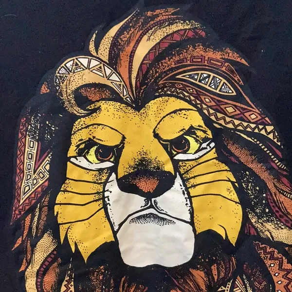 FINAL MARKDOWN Disney lion king tee medium - Image 2