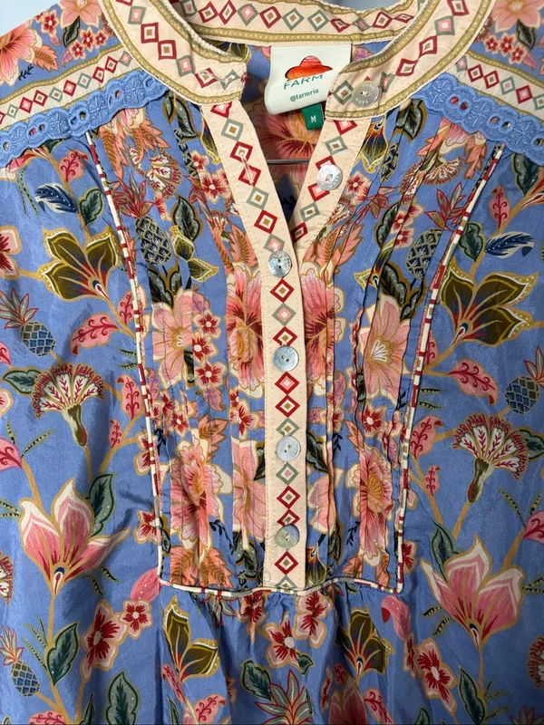 FARM Rio Super Bloom Tapestry Blue Floral Blouse Top Size M - Image 5