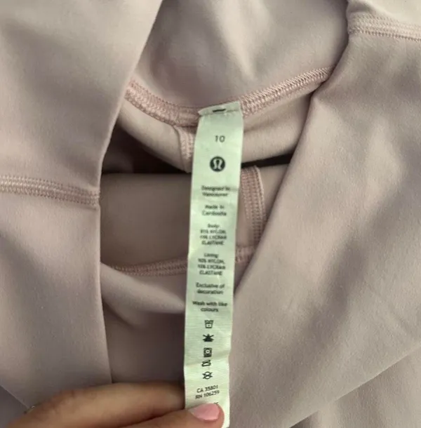 Strawberry milkshake lululemon leggings Size 10 28” - Image 4