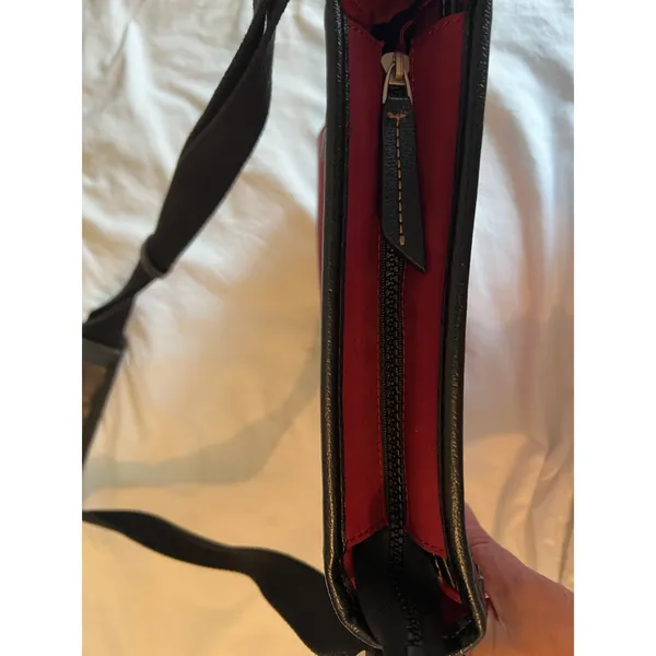 Kenneth Cole Reaction Purse Crossbody Burgundy Red Black Nylon Square Pockets - Image 5
