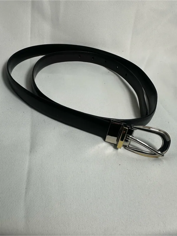 Classic Black Leather women’s Belt with Silver-Tone Buckle - Image 2
