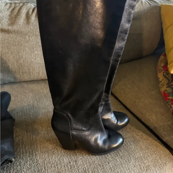 Vince Camuto Black Over the Knee Boots with Timeless Elegance - Image 3
