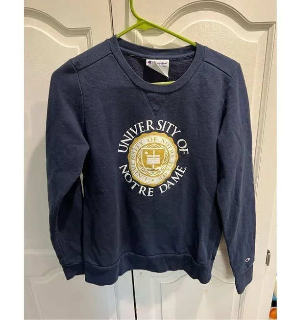 Champion Notre Dame Irish Size Medium Crewneck Sweatshirt - Image 4
