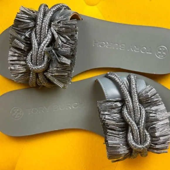 TORY BURCH Gray Leather Straw Flat Shoes Sandals Size 6 - Image 2