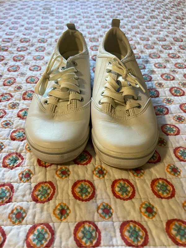 Keds Original White Lace Up Sneaker size 7.5 - Image 5
