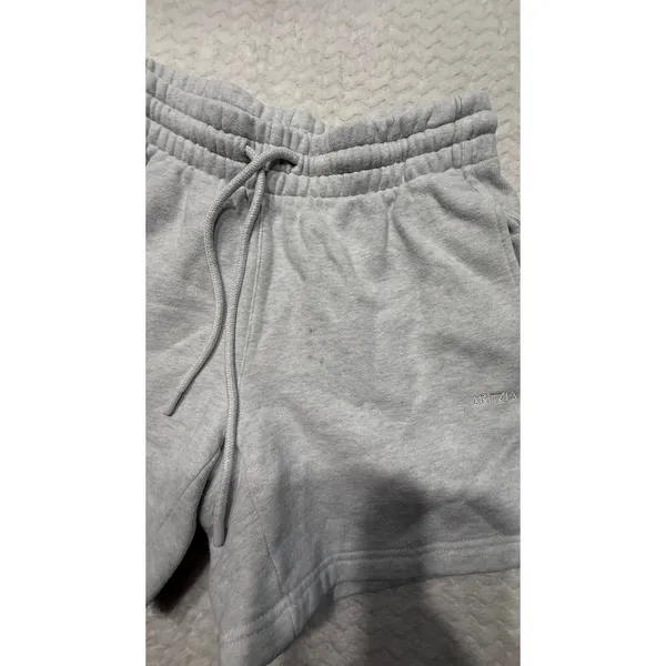 Aritzia Sweatfleece Cozy Fleece Boyfriend Fit Shorts Heather Grey Womens XS - Image 5