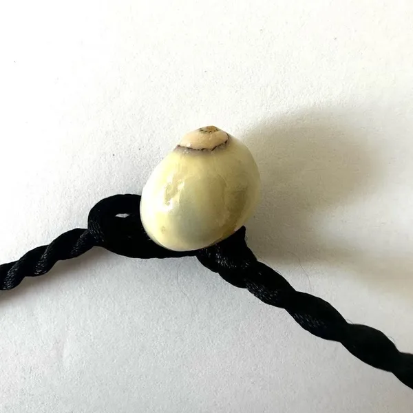 Green flower shell choker necklace - Image 5