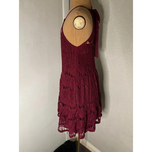 Xtraordinary Lace Maroon Mini Dress M Formal Special Occasion Cocktail Coquette - Image 4