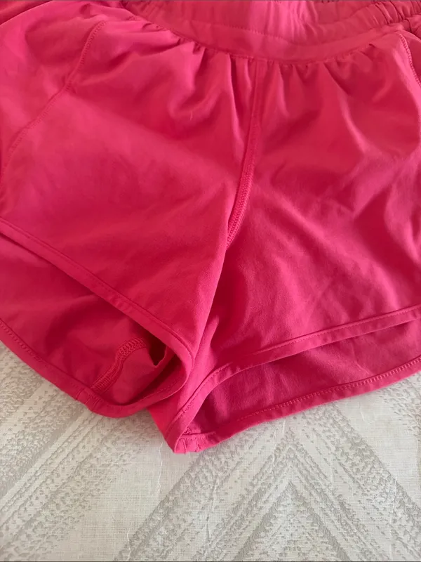 Lululemon Hotty Hot Shorts Low Rise 2.5” Bright Pink Women’s Size 2 - Image 4