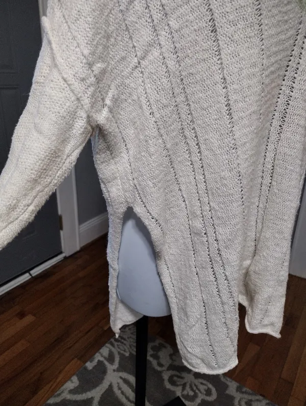 Altar'd State Cream V-Neck Lightweight Knit Sweater - Image 2