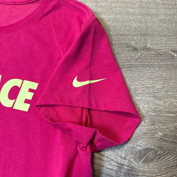•NIKE• TEE - Image 4