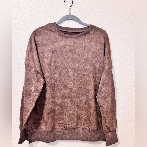 Brown Oversized Sweatshirt – New With Tags - Image 4