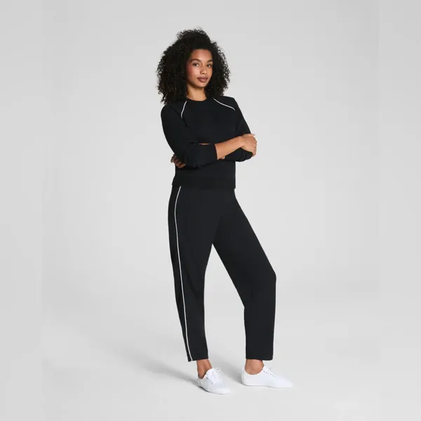 Spanx AirEssentials Pique Carrot Leg Pants in Black S - Image 4