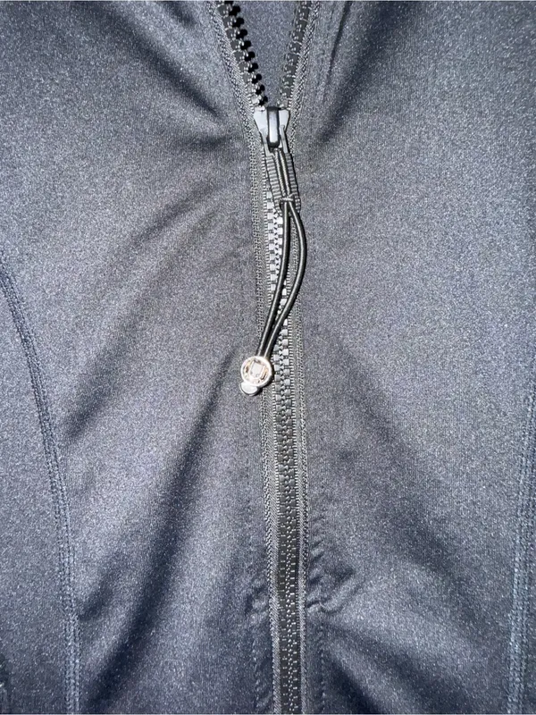 Black Zip - Image 2
