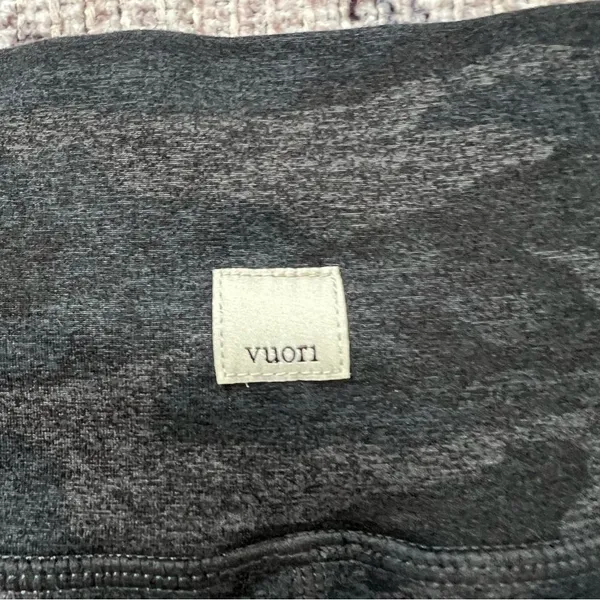 Vuori Clean Elevation Leggings Black Camo Size Medium 7/8 Length - Image 11
