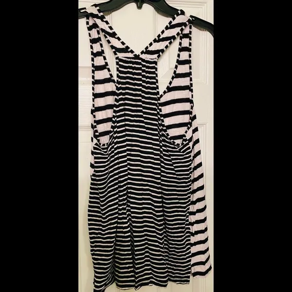 Caslon Tank Top - Image 3