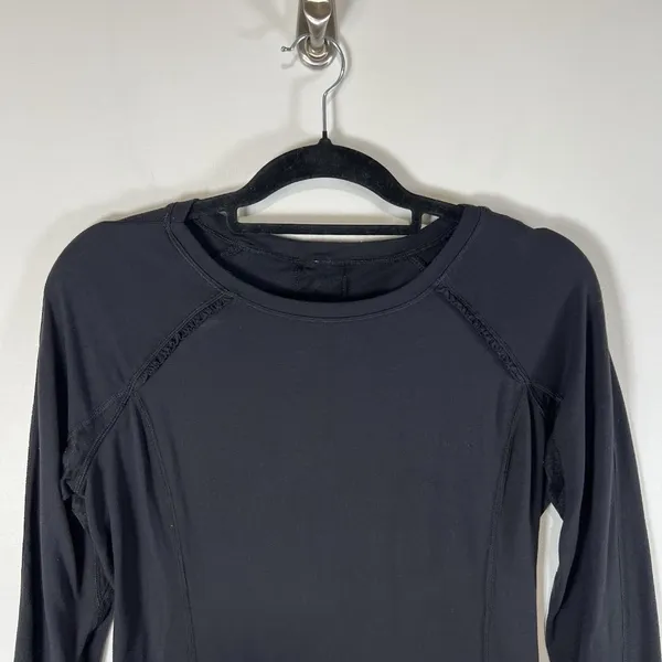 Lululemon Full Tilt Long Sleeve Top Sz 4 Black Lace Back‎ Thumb Holes Yoga - Image 2