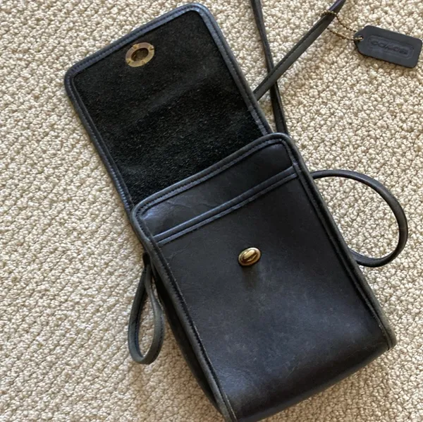 Vintage Coach Turnlock Crossbody Bag 90s Black #356 0149-356 Front Flap Handbag - Image 10